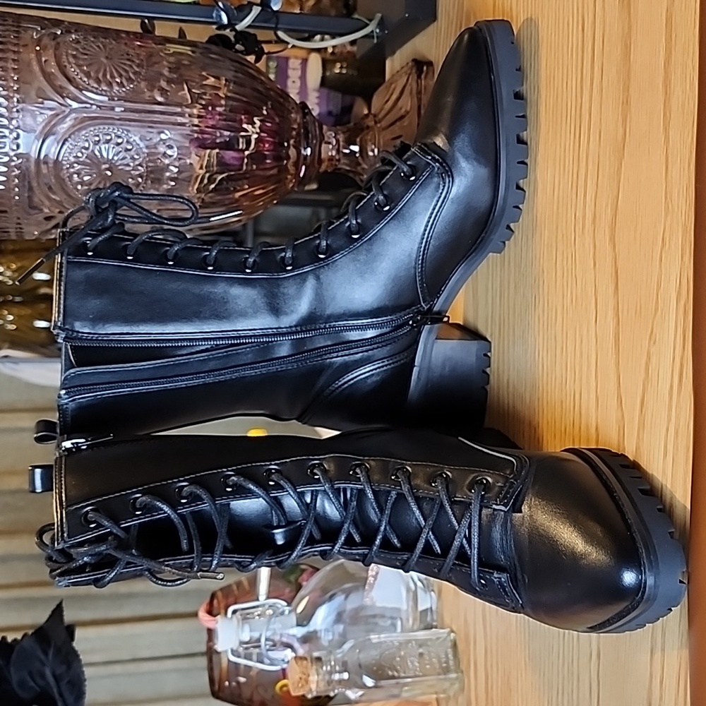 Foxblood Essex Women's Boots - Picture 2 of 6